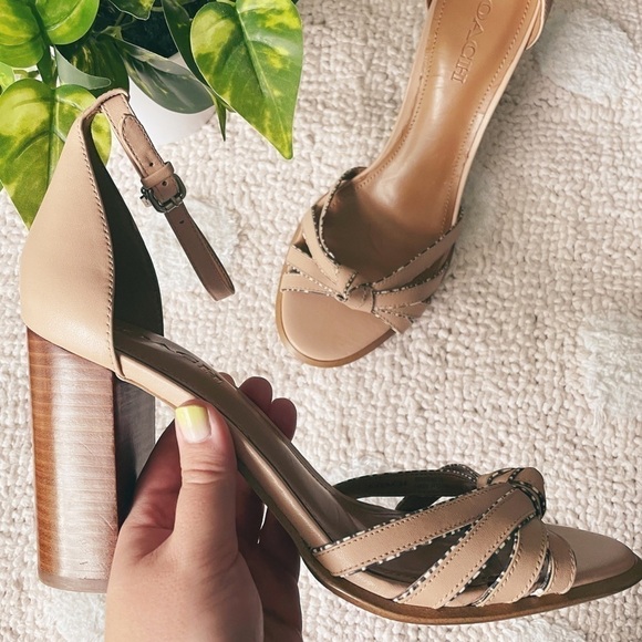 Coach Kiki Heels NWOT - Picture 1 of 10